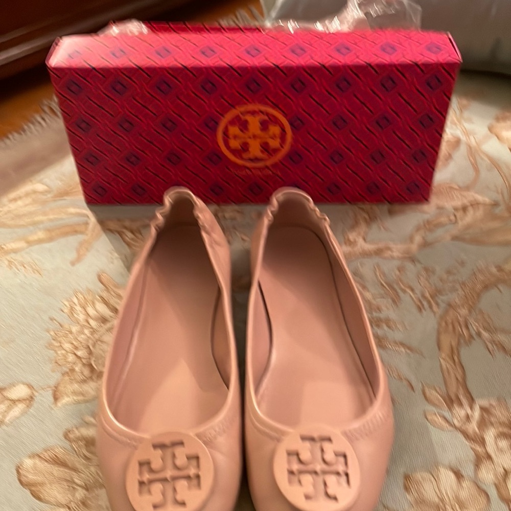 Pink leather Tory Burch size 8.5 flats.
